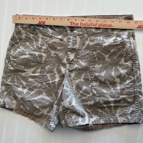 The North Face Ridgeside Ripstop Camo Shorts - Size 10 - Picture 2 of 7